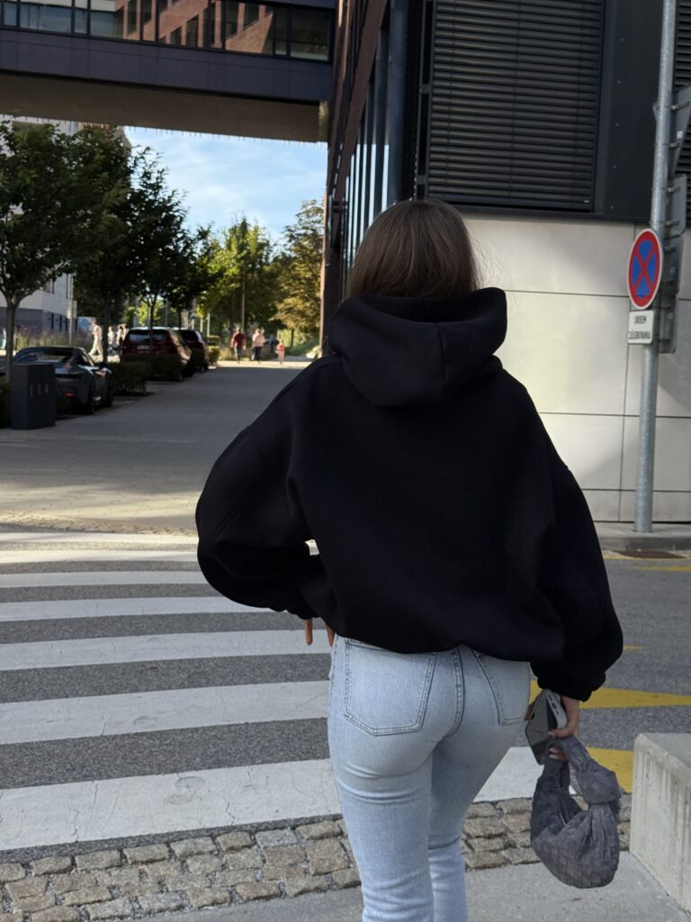 Maxi Hoodie BLACK