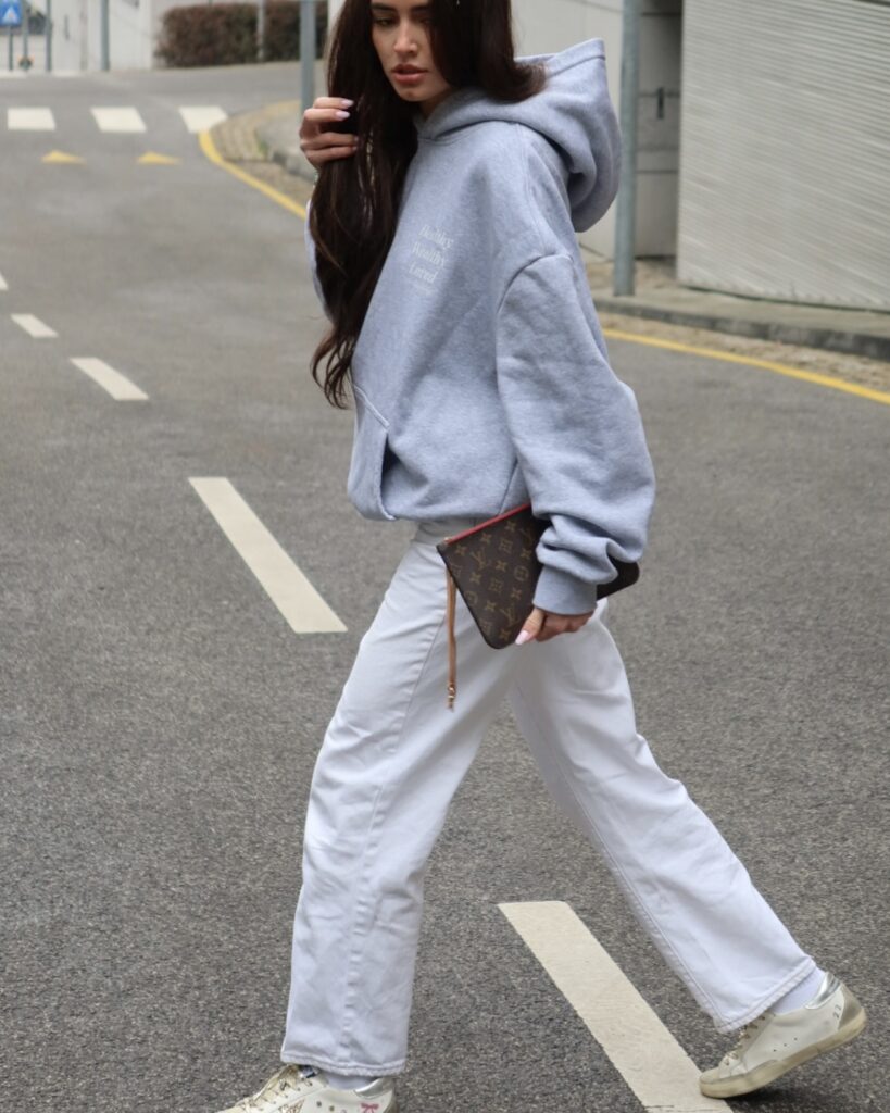 Mikina Healthy, Wealthy, Loved STONE GREY